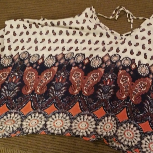 Flowy Top - Picture 2 of 3